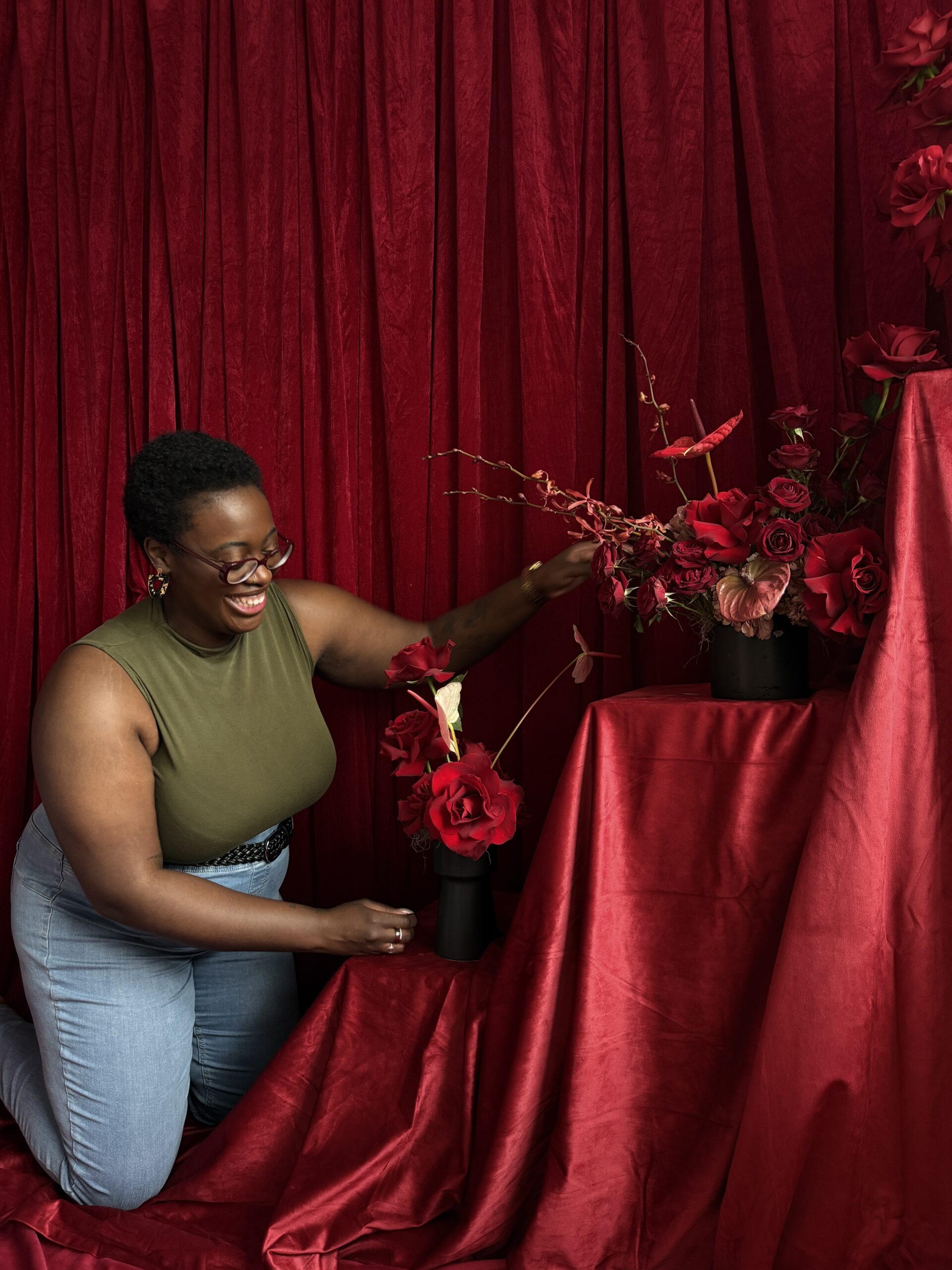 Wedding planer add final touches to florals